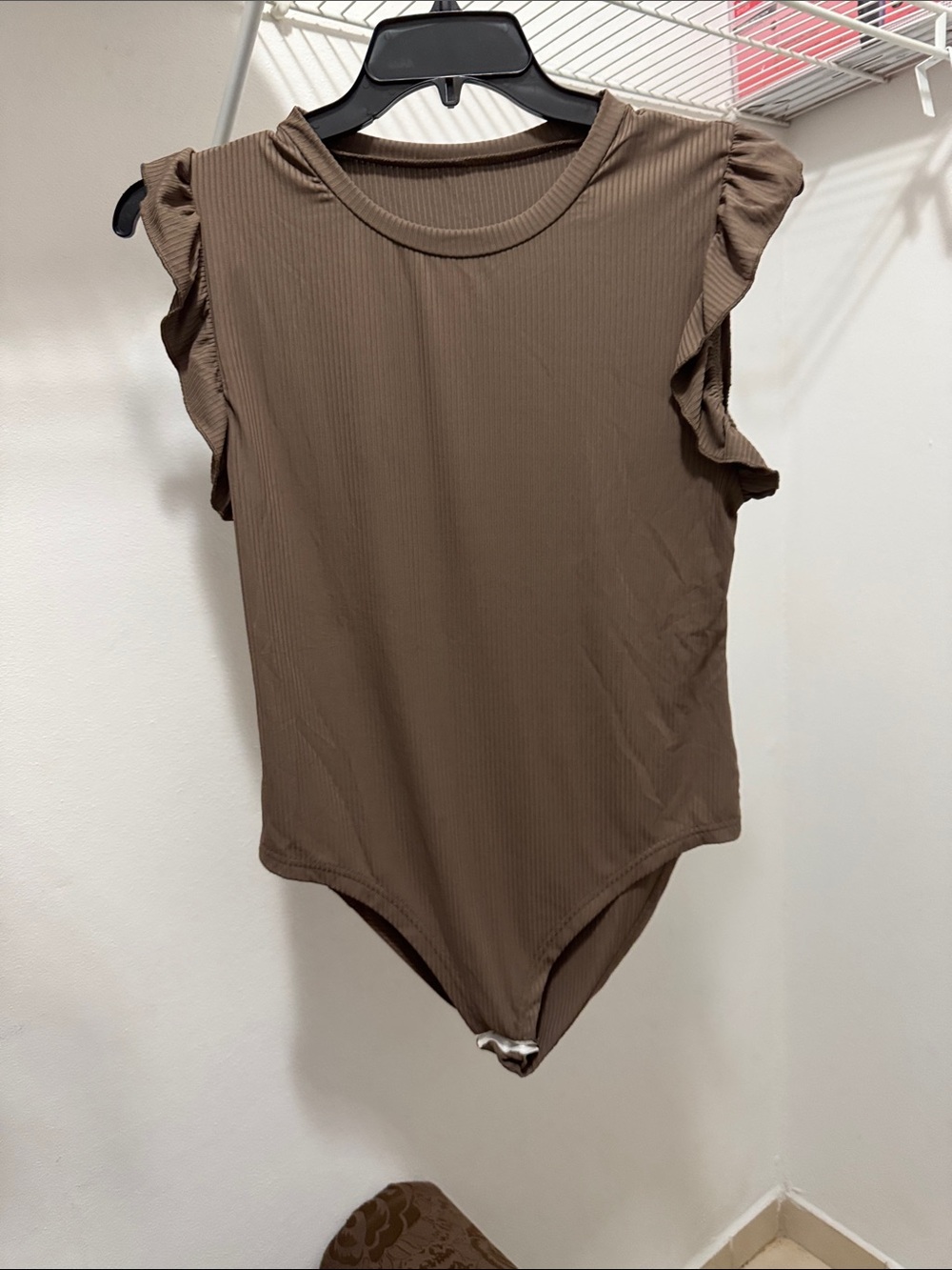 Women’s Brown Ruffle Sleeve Bodysuit